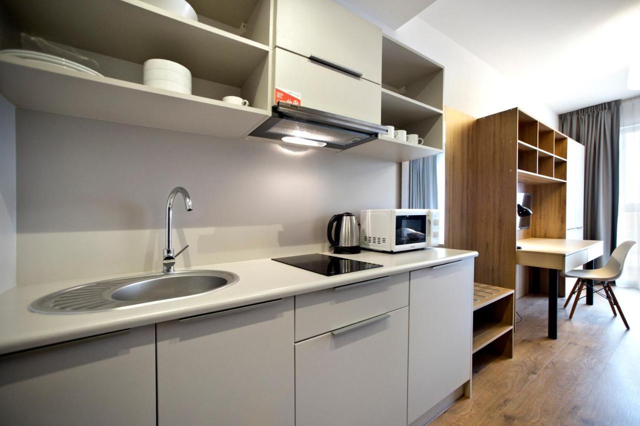 Wolska Serviced Apartments Varsóvia Exterior foto